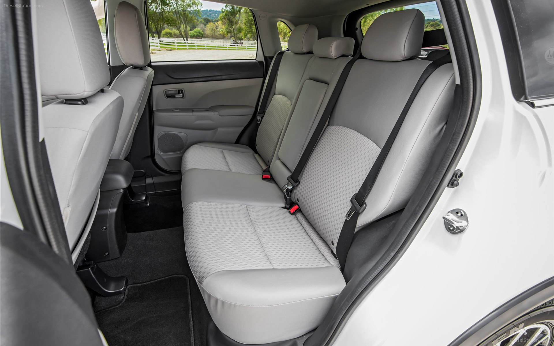 Mitsubishi Outlander Sport 2016