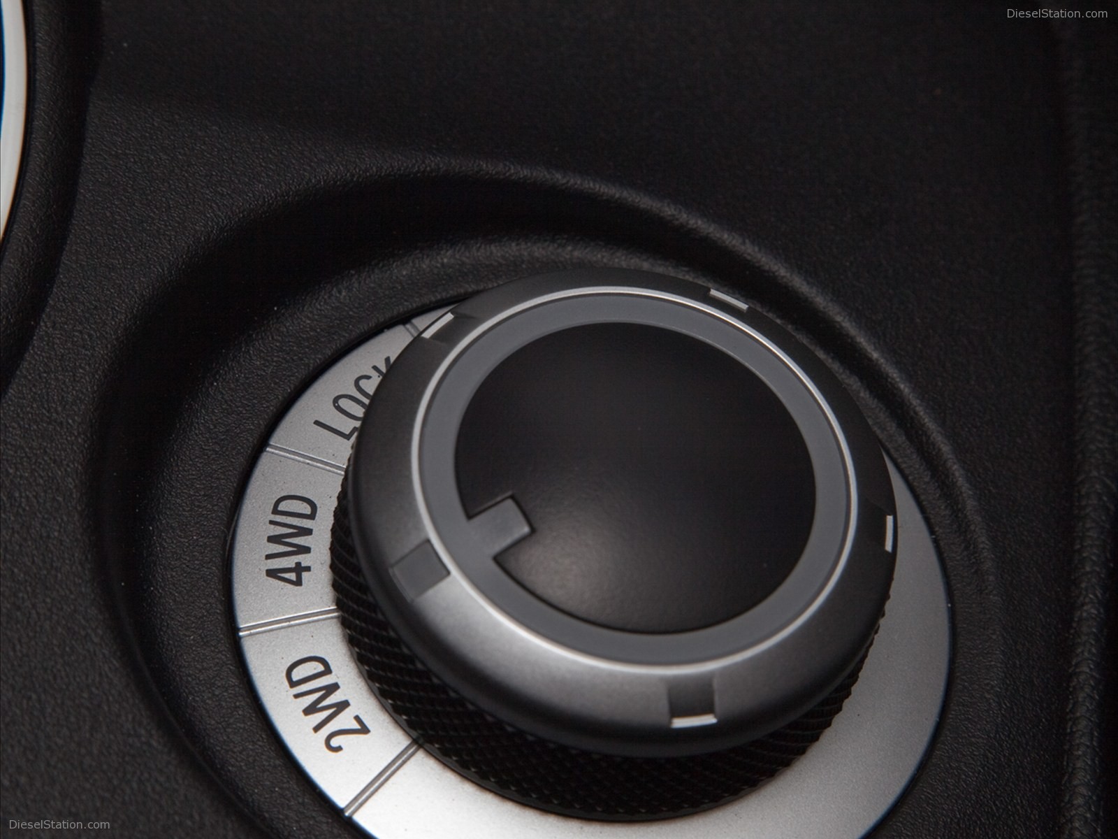 Mitsubishi Outlander Sport SE 2011