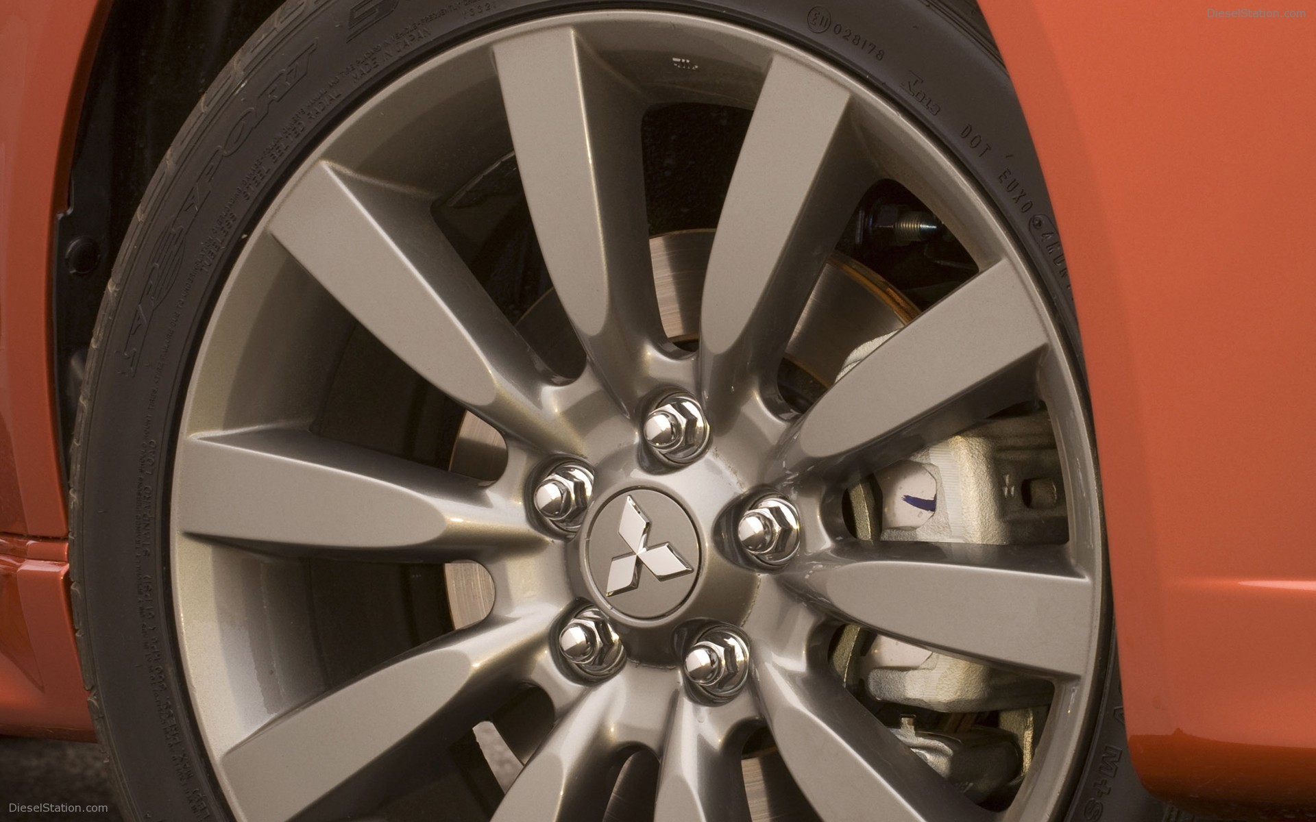 Mitsubishi Lancer Ralliart (2009) Pictures