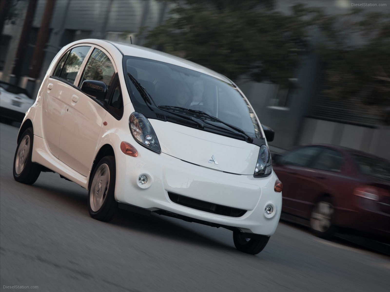 Mitsubishi i-MiEV American version 2012
