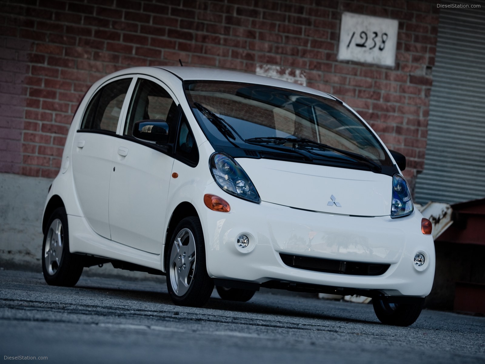 Mitsubishi i-MiEV American version 2012