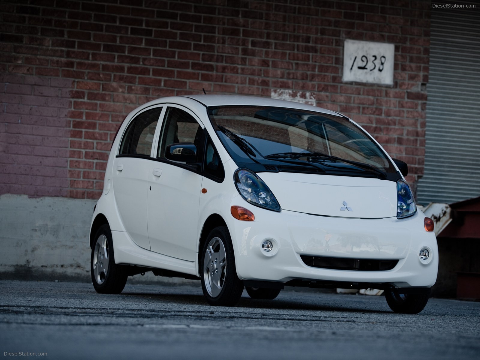 Mitsubishi i-MiEV American version 2012