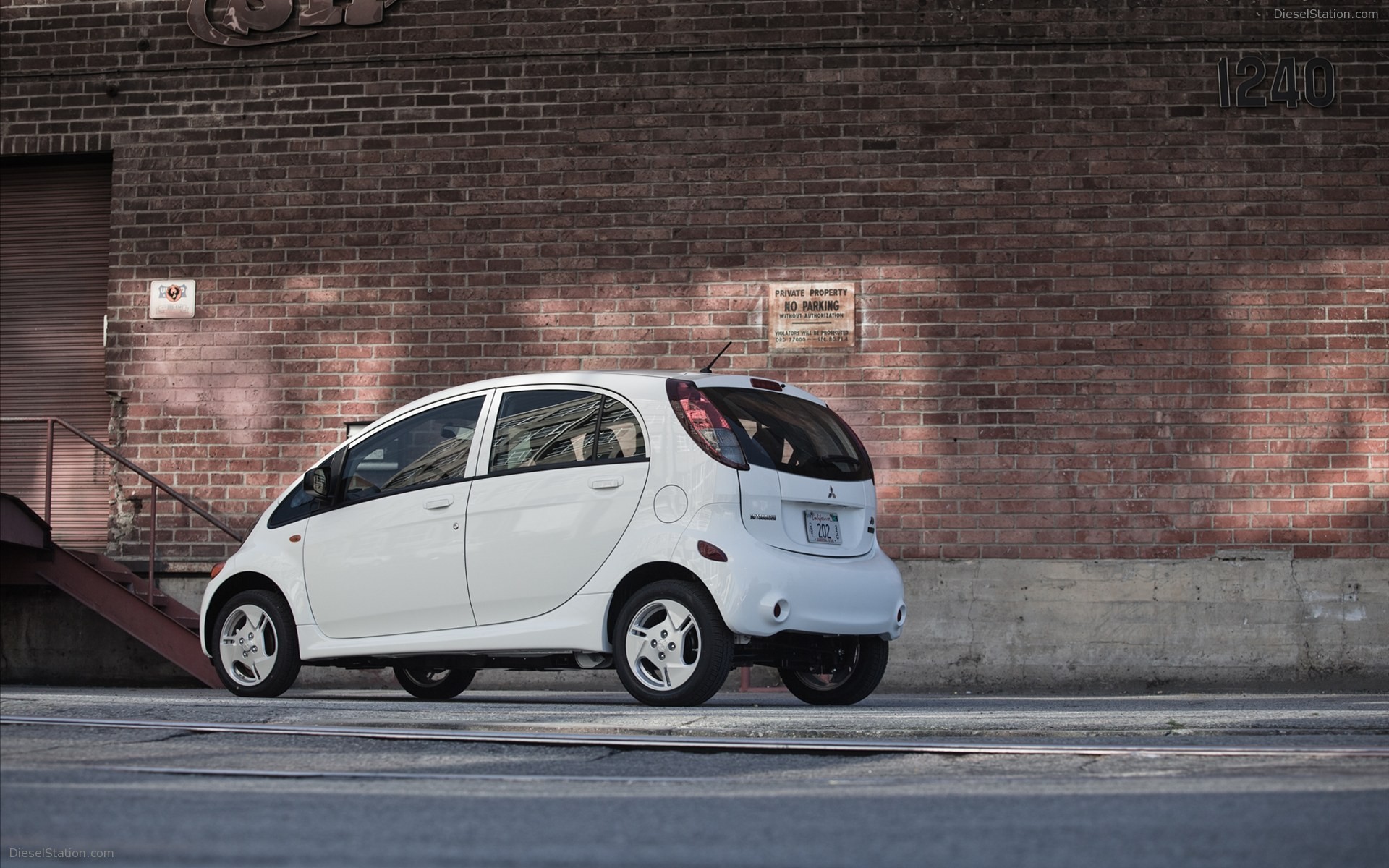 Mitsubishi i-MiEV American version 2012