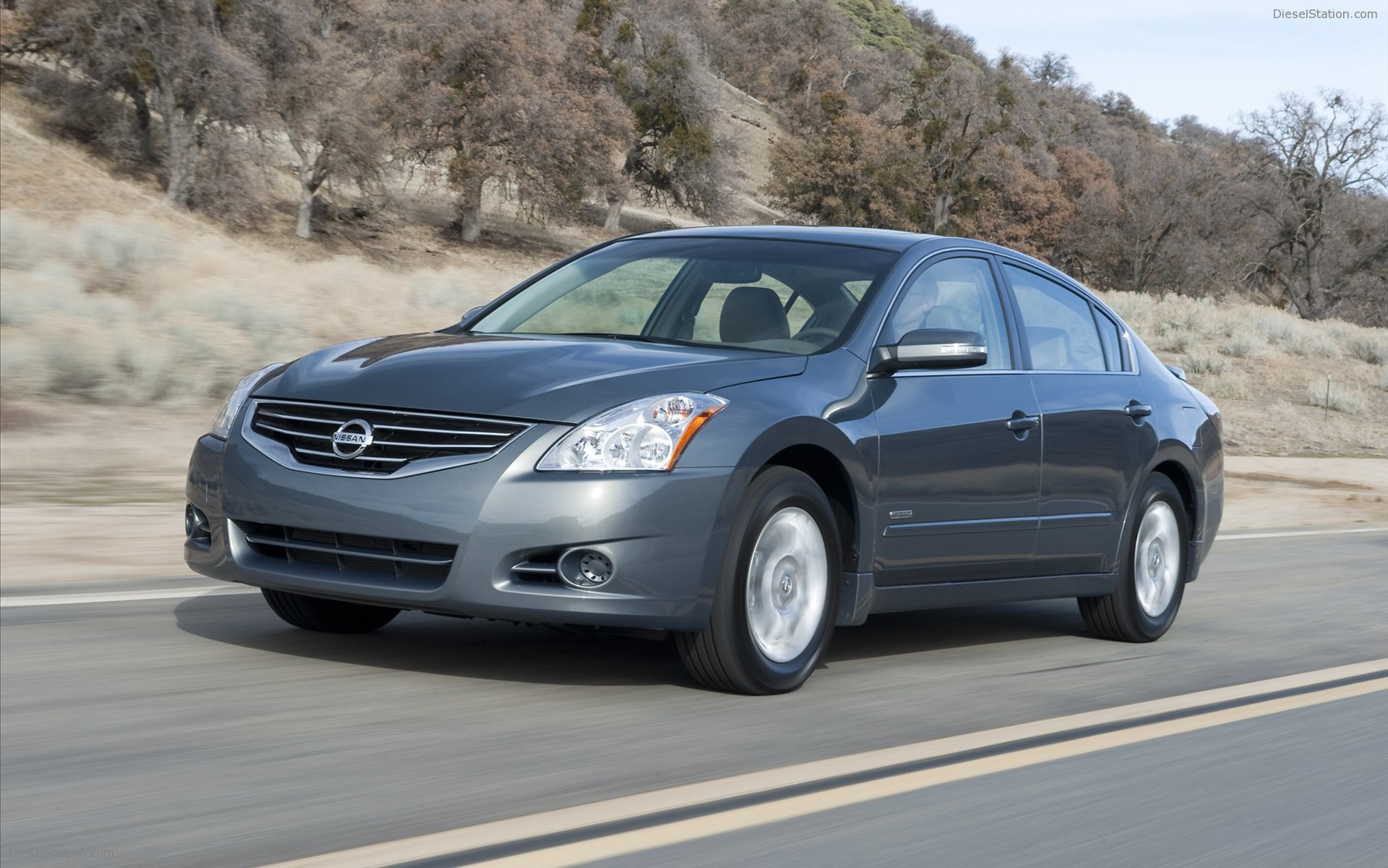 Nissan Altima Hybrid 2011