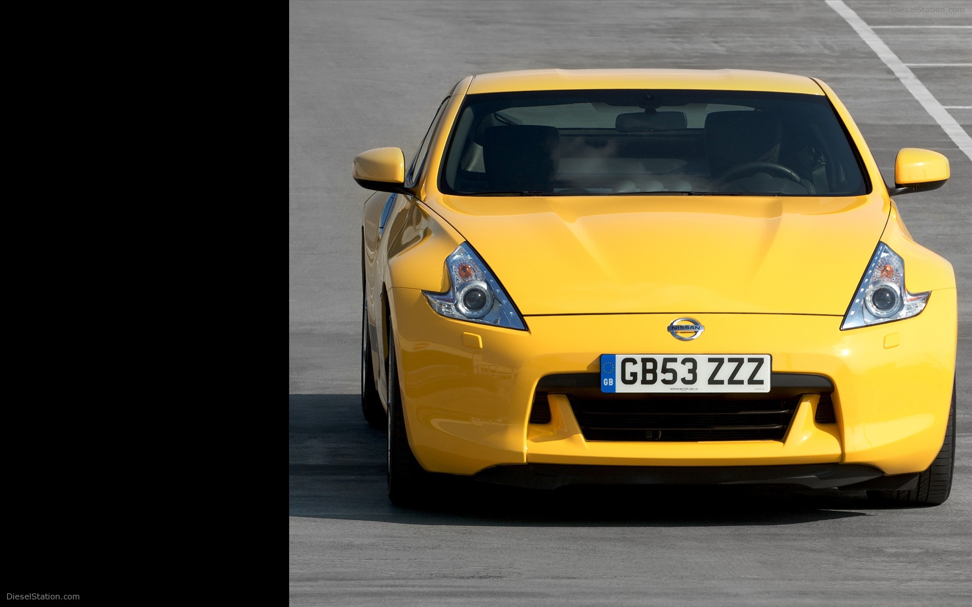 2010 Nissan 370Z Yellow