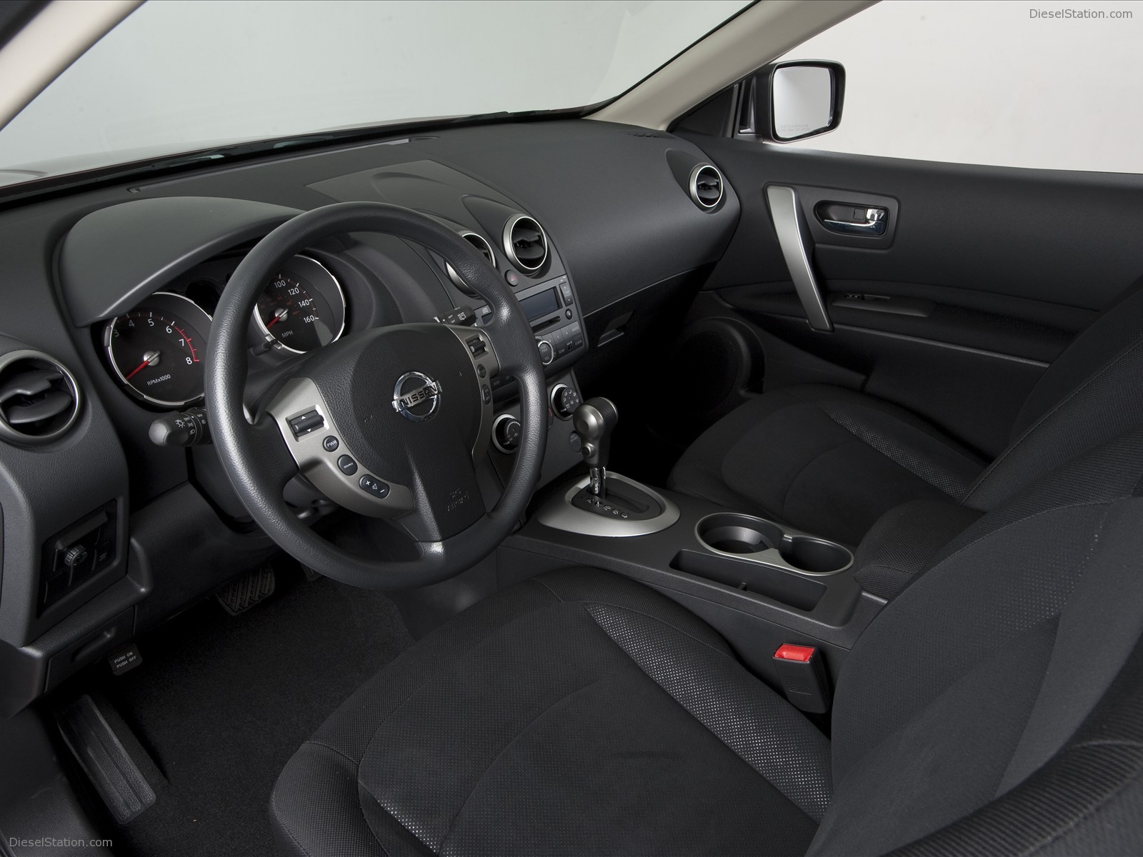 2010 Nissan Rogue Krom