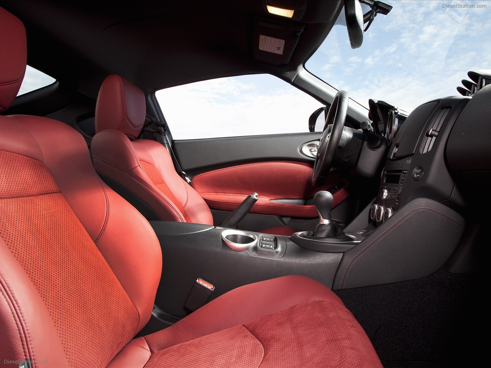 Nissan 370Z 40th Anniversary Edition