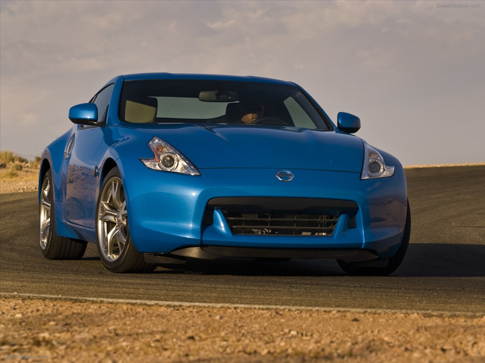 Nissan 370Z Coupe 2012