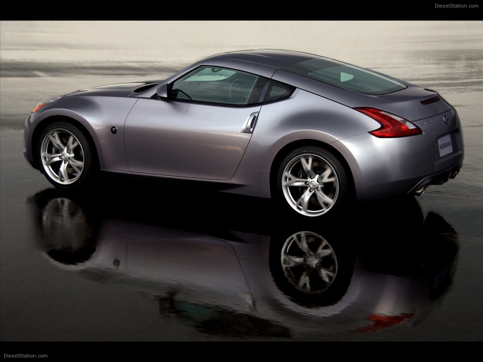 Nissan 370Z Coupe 2012