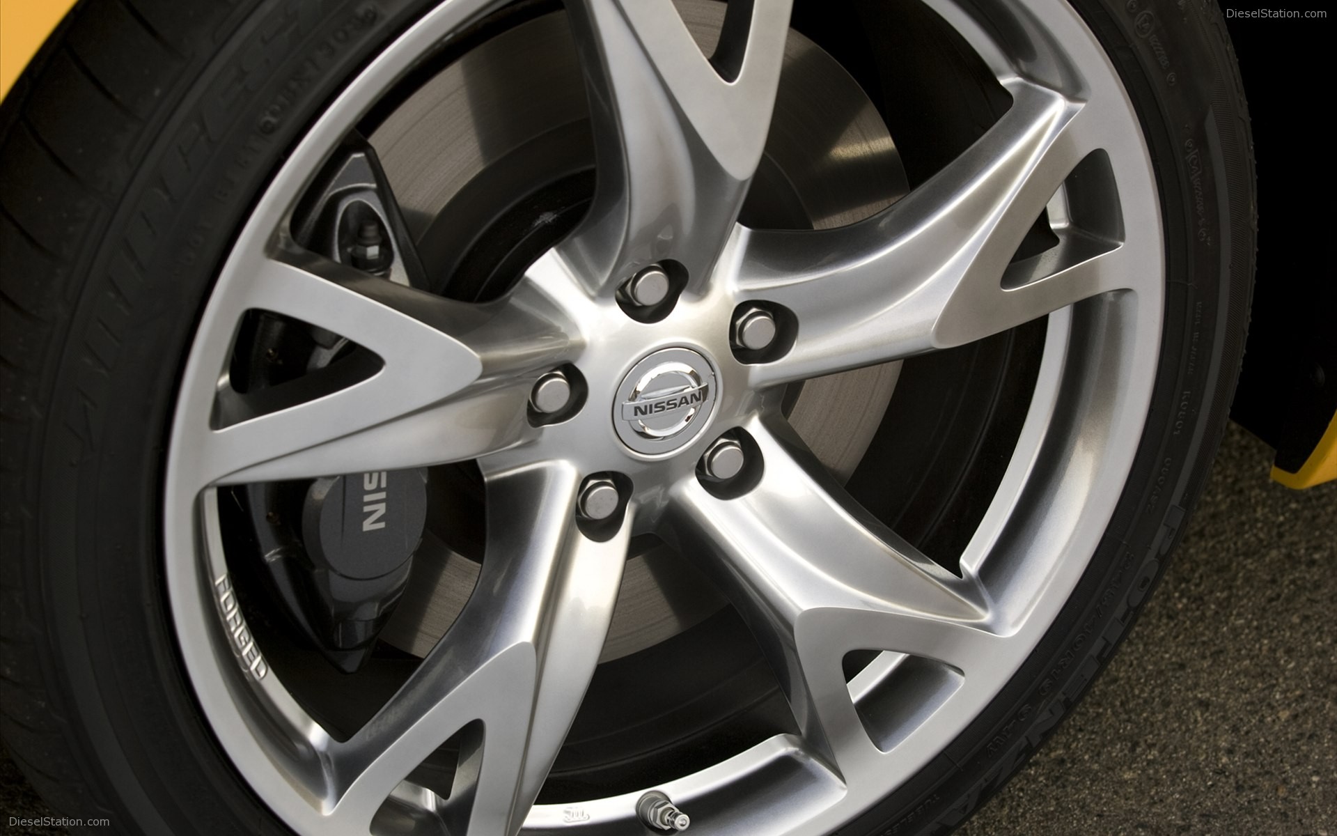 Nissan 370Z Coupe 2012