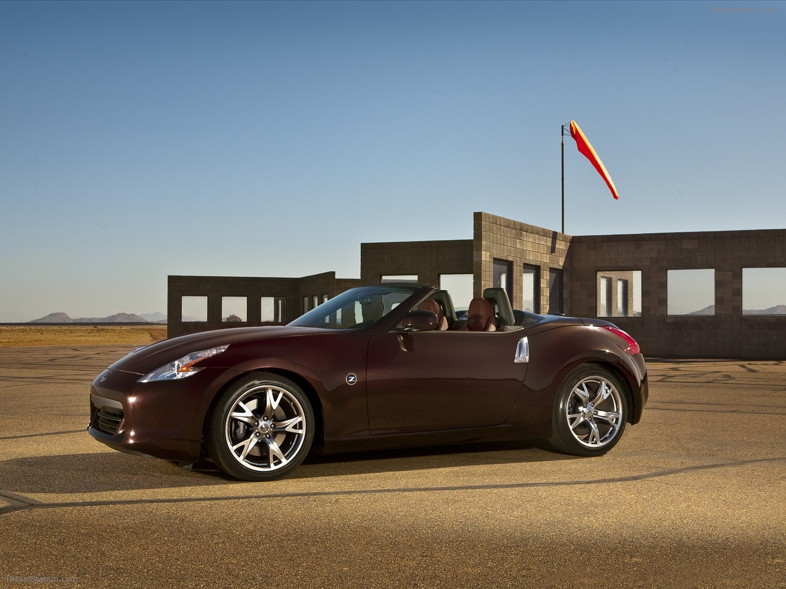 Nissan 370Z Roadster 2012