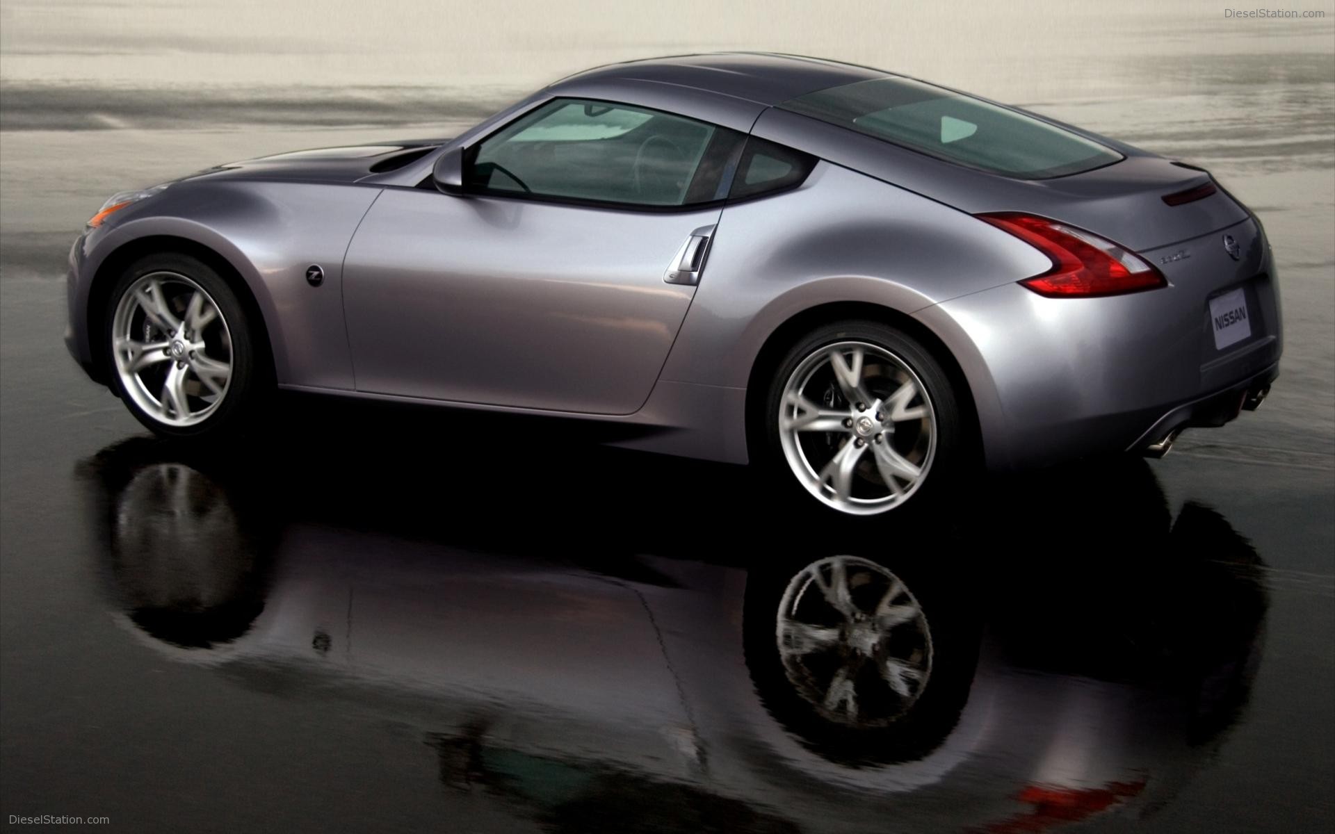 Nissan 370Z Coupe 2009