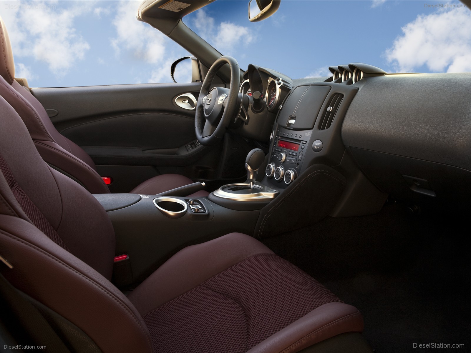 Nissan Announces Pricing On 2010 370Z Roadster Nissan Announces Pricing On 2010 370Z Roadster