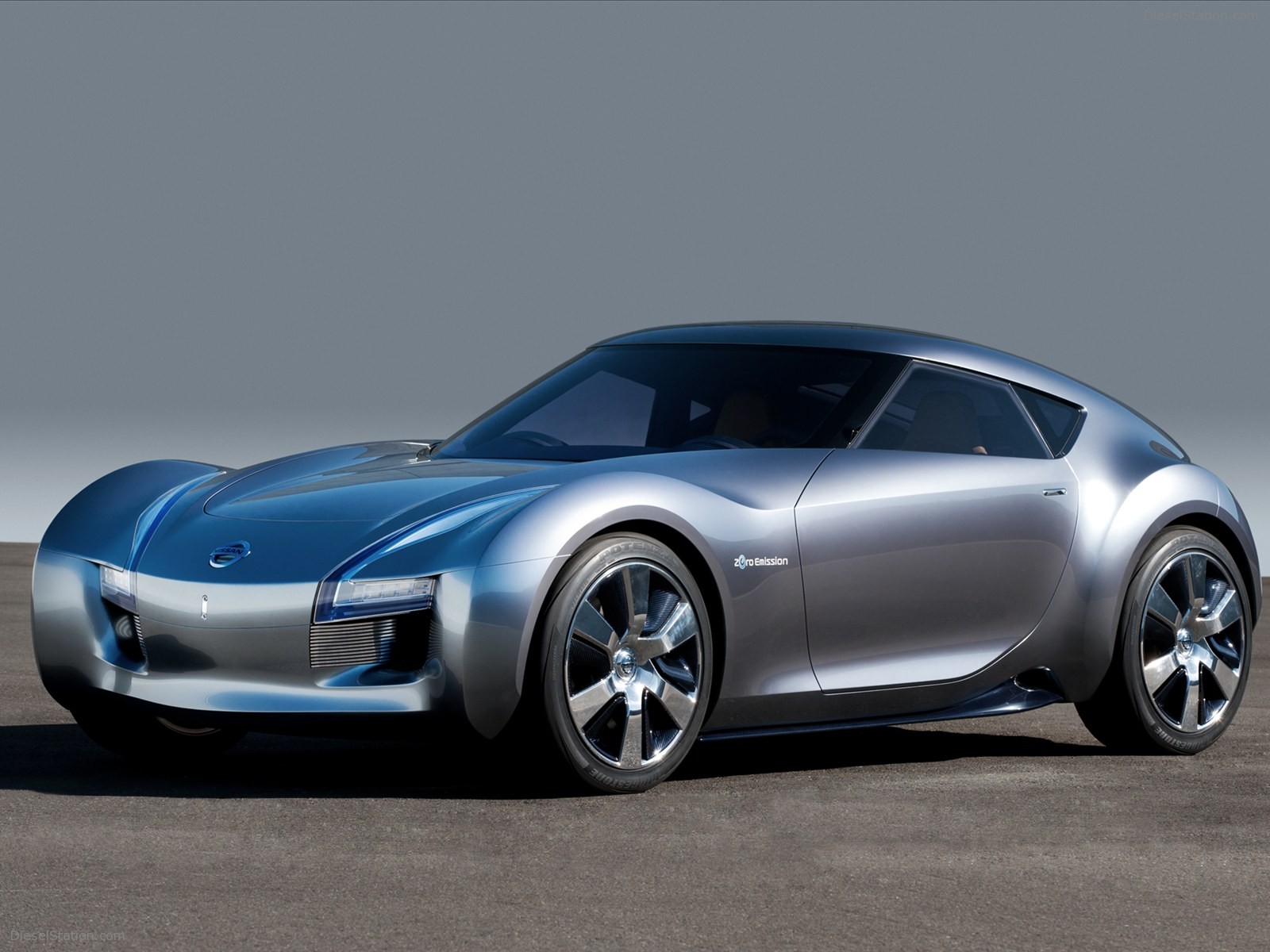 Nissan ESFLOW Electric Concept Car 2011