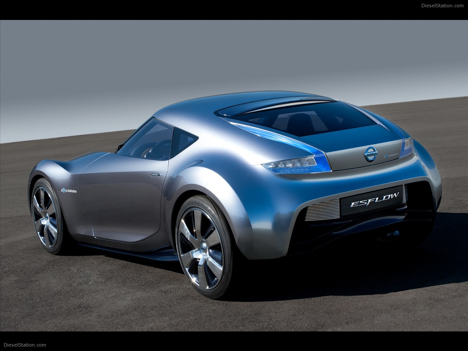Nissan ESFLOW Electric Concept Car 2011
