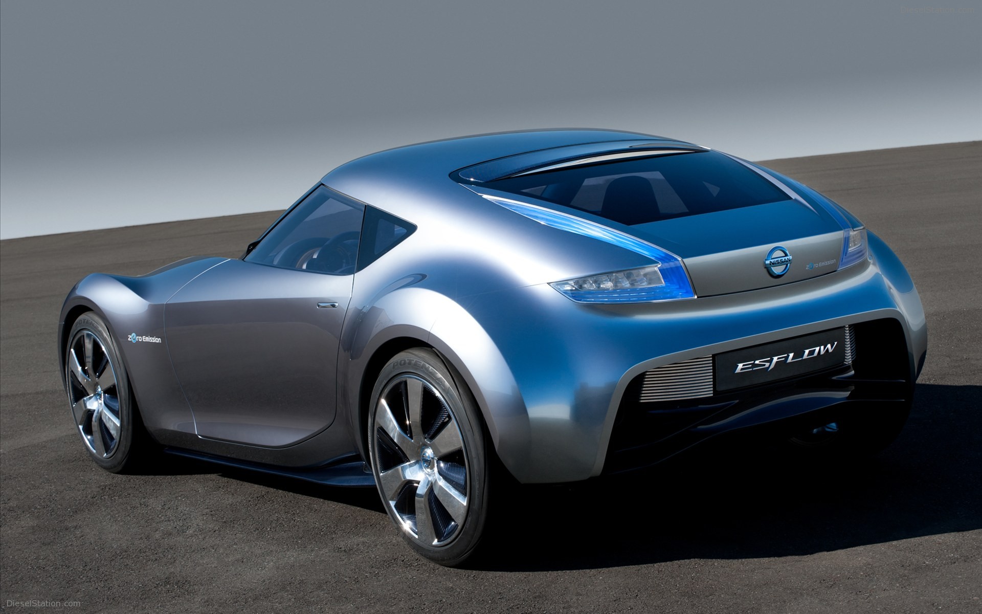 Nissan ESFLOW Electric Concept Car 2011