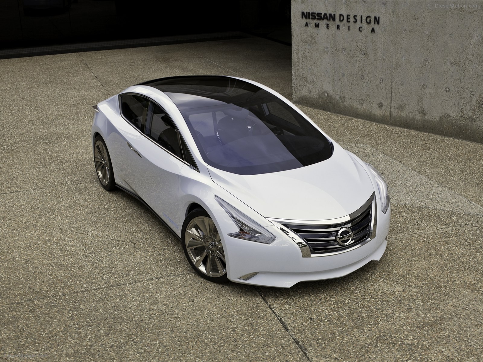 Nissan Ellure Concept 2010