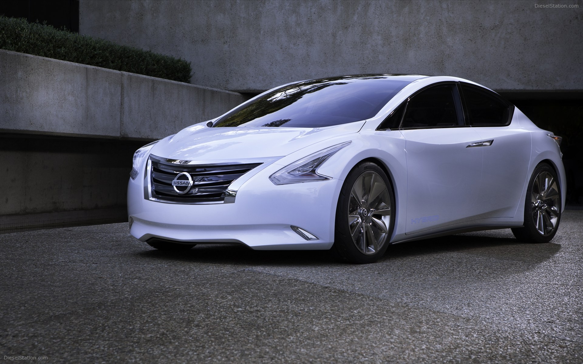 Nissan Ellure Concept 2010