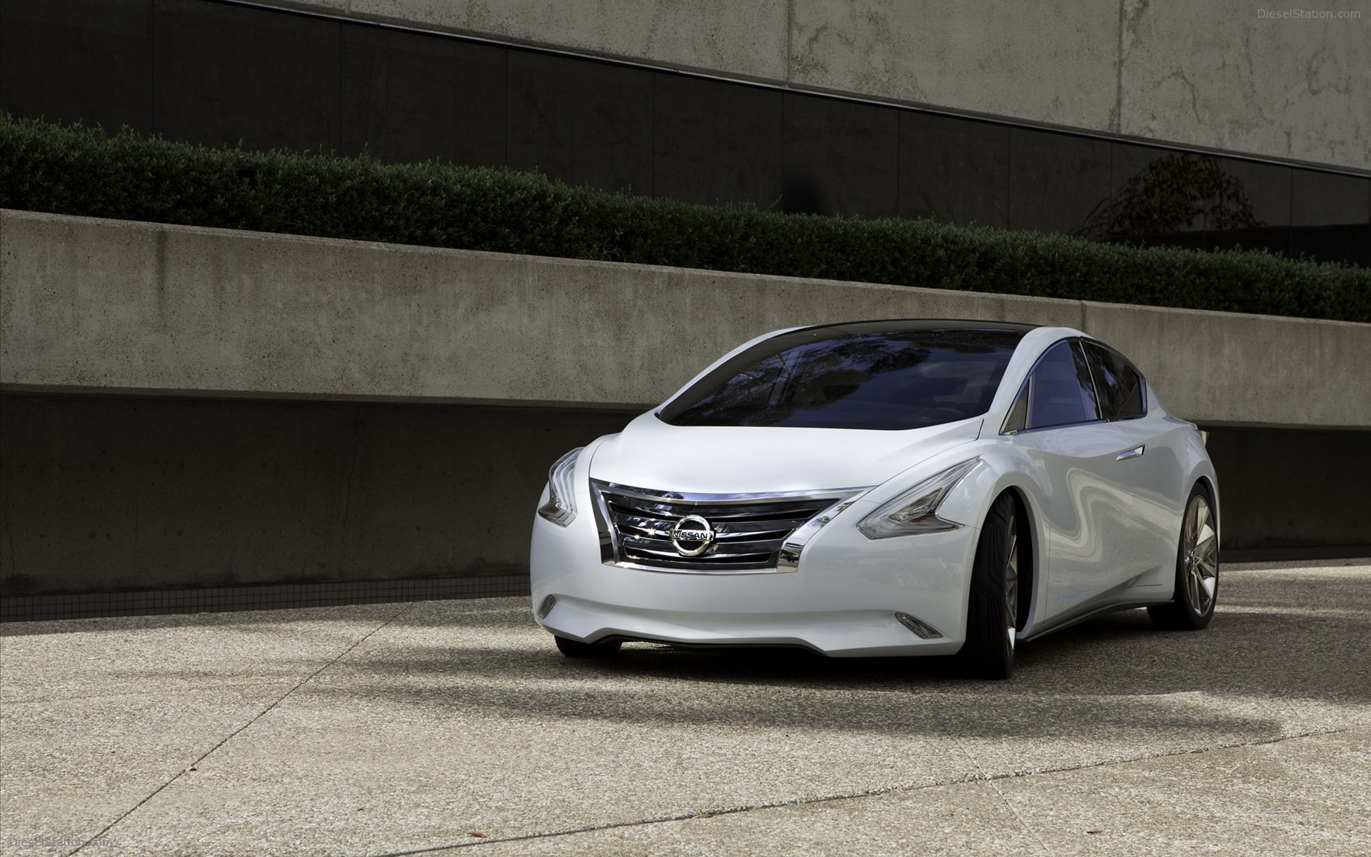 Nissan Ellure Concept 2010