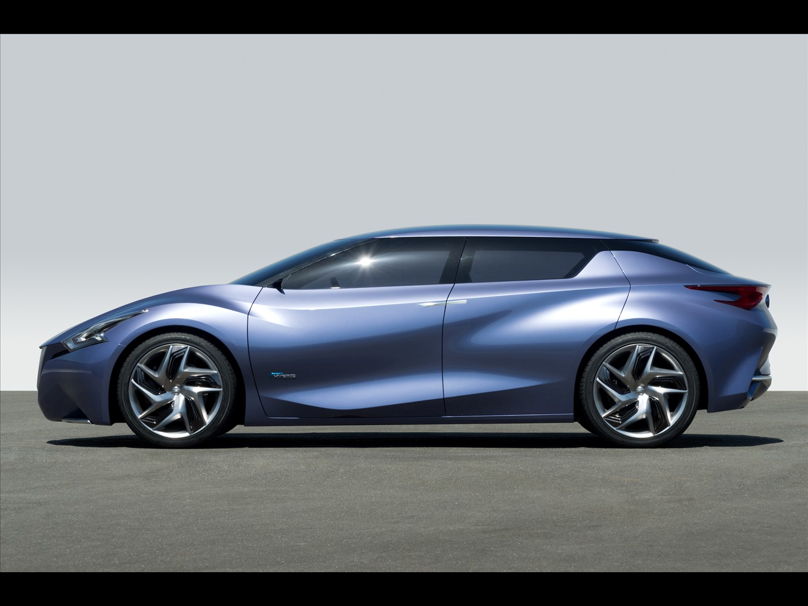Nissan Friend-Me Concept 2013