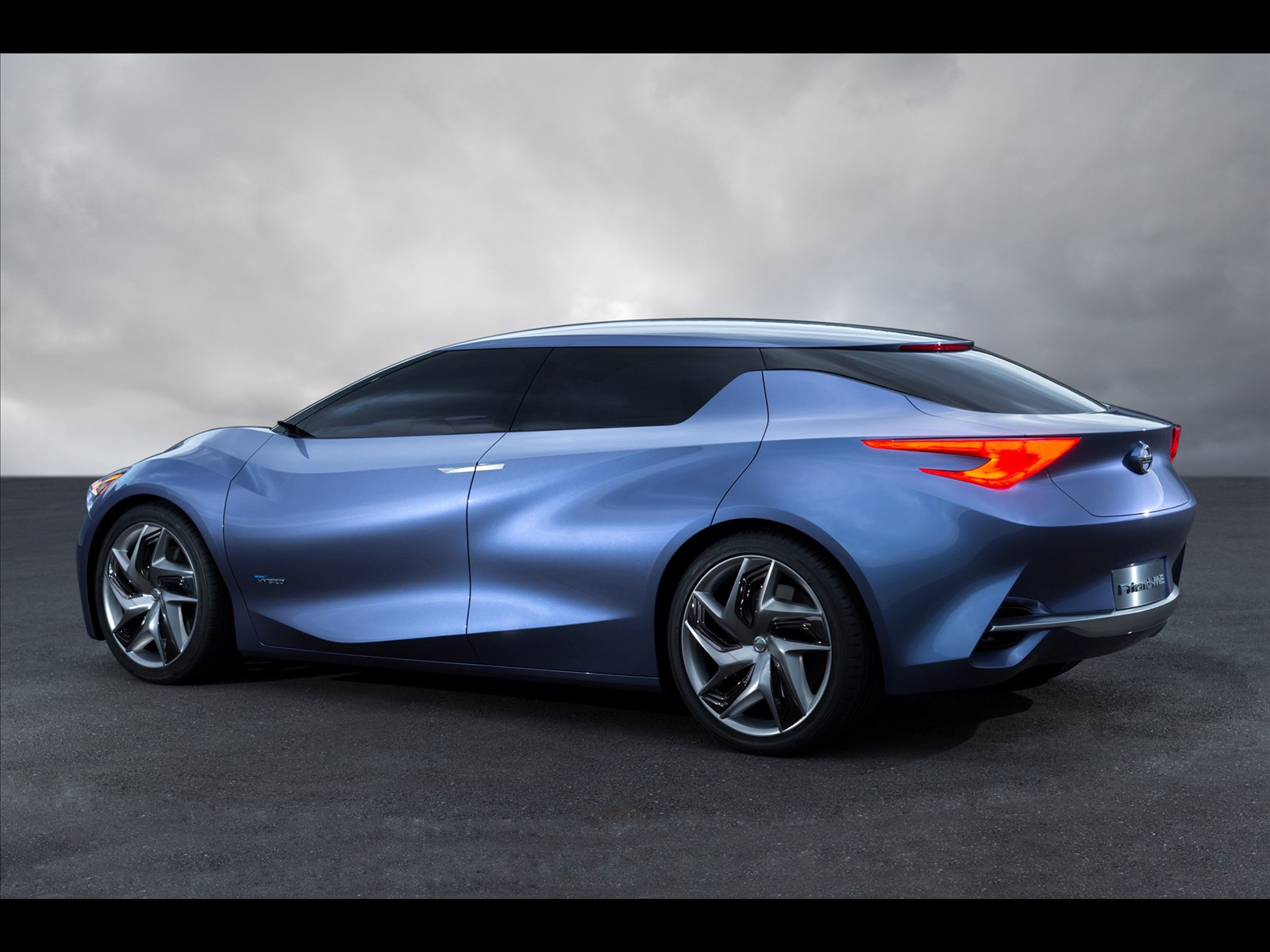 Nissan Friend-Me Concept 2013