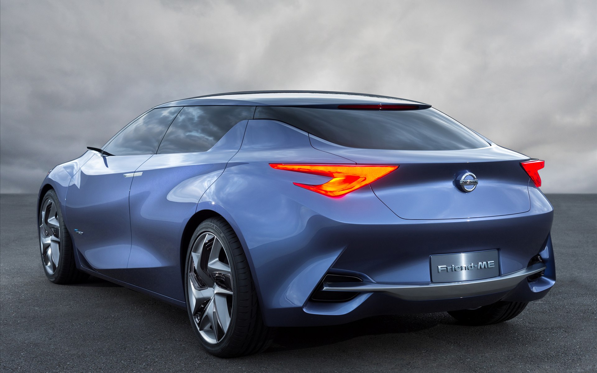 Nissan Friend-Me Concept 2013