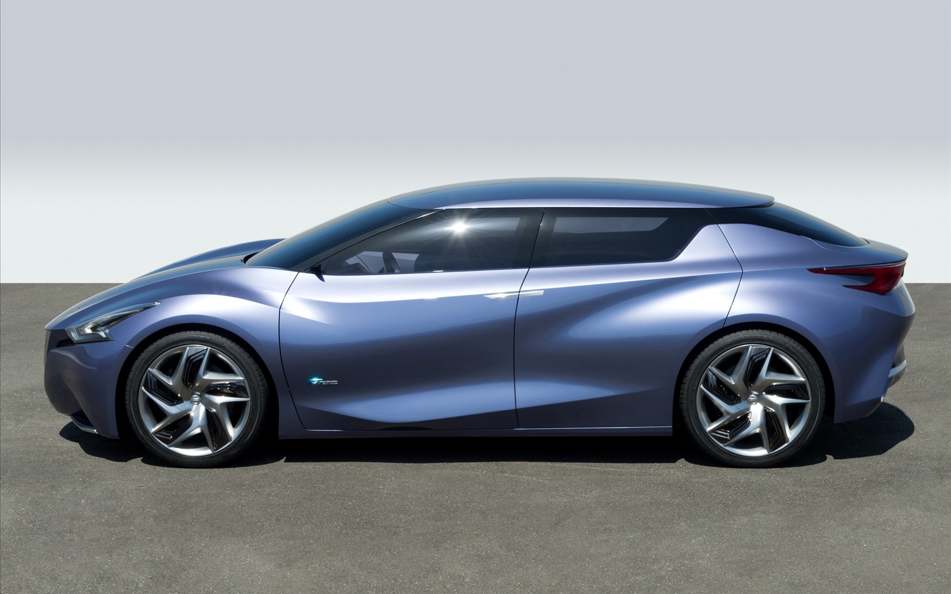 Nissan Friend-Me Concept 2013