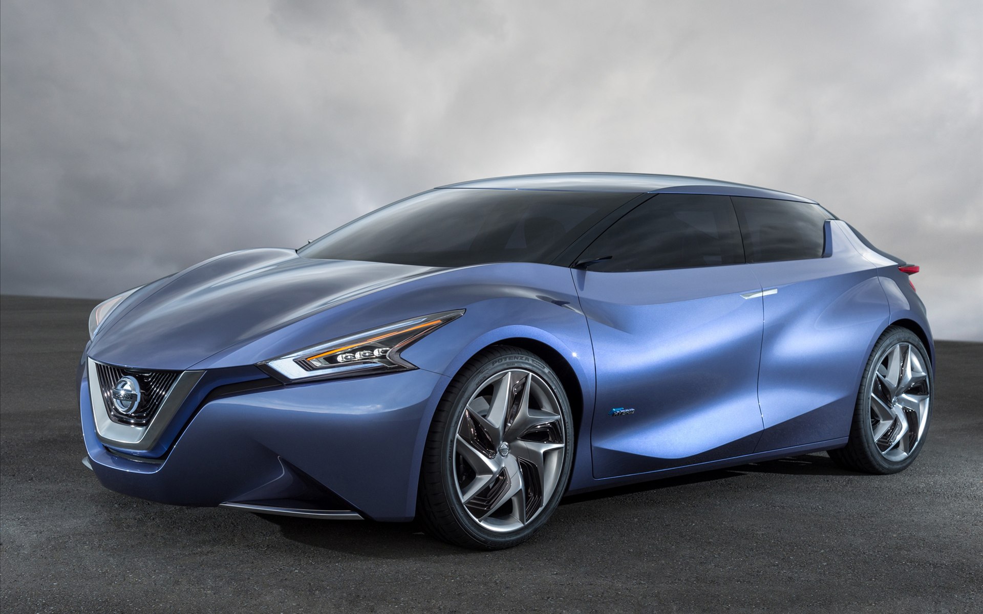 Nissan Friend-Me Concept 2013
