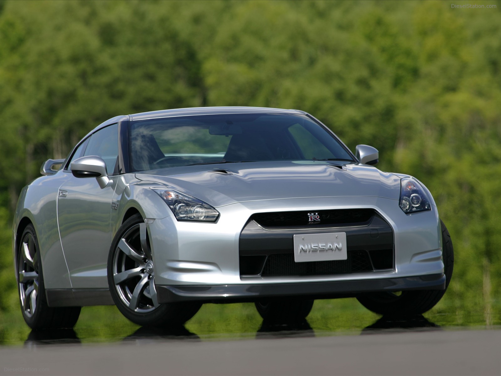 Nissan GT-R 2010