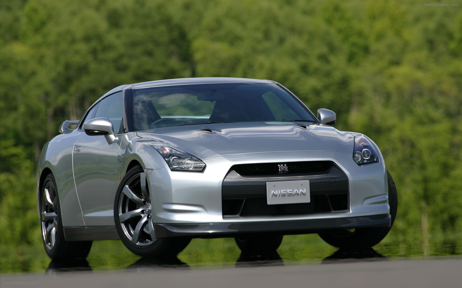 Nissan GT-R 2010