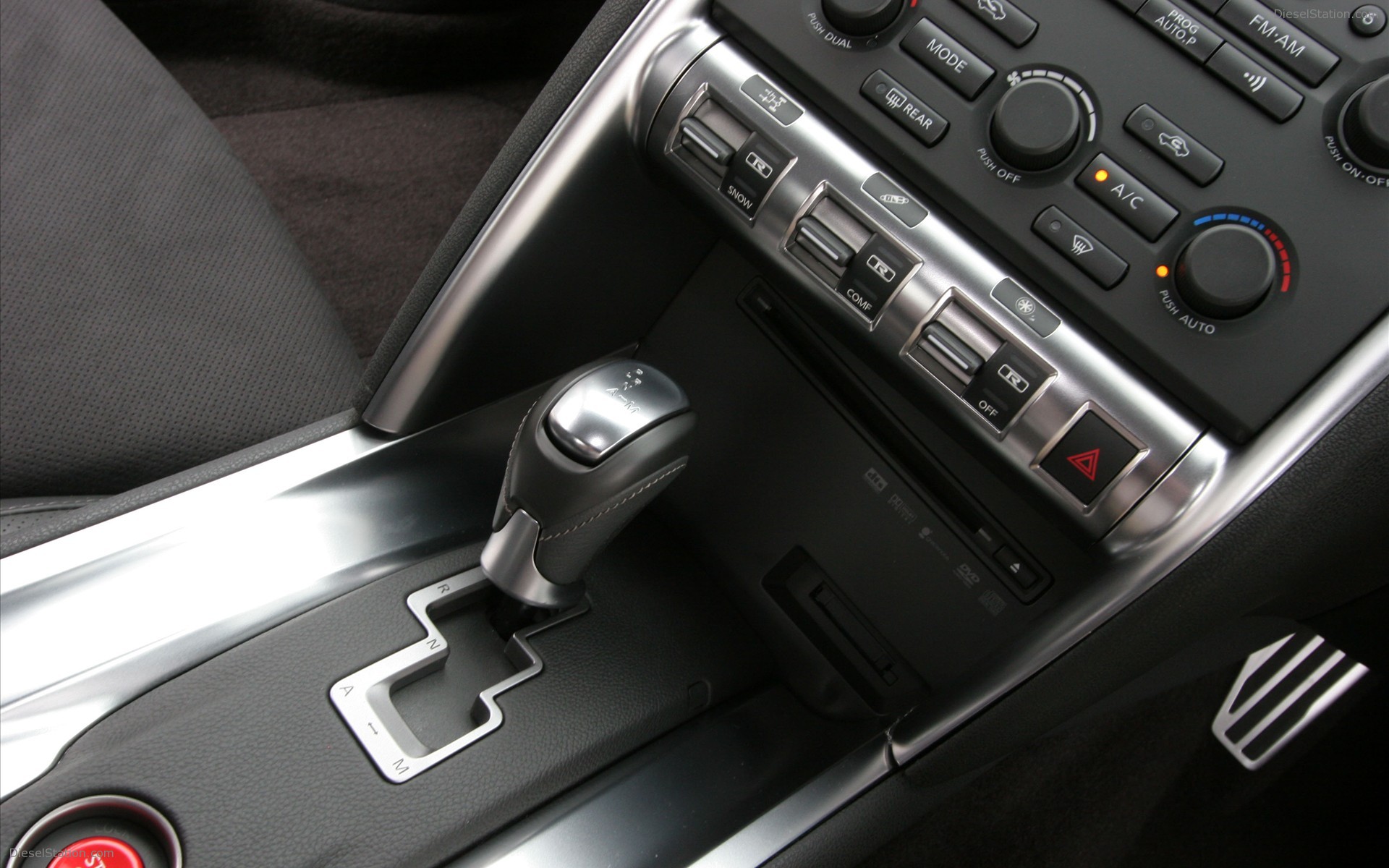 Nissan GT-R 2010