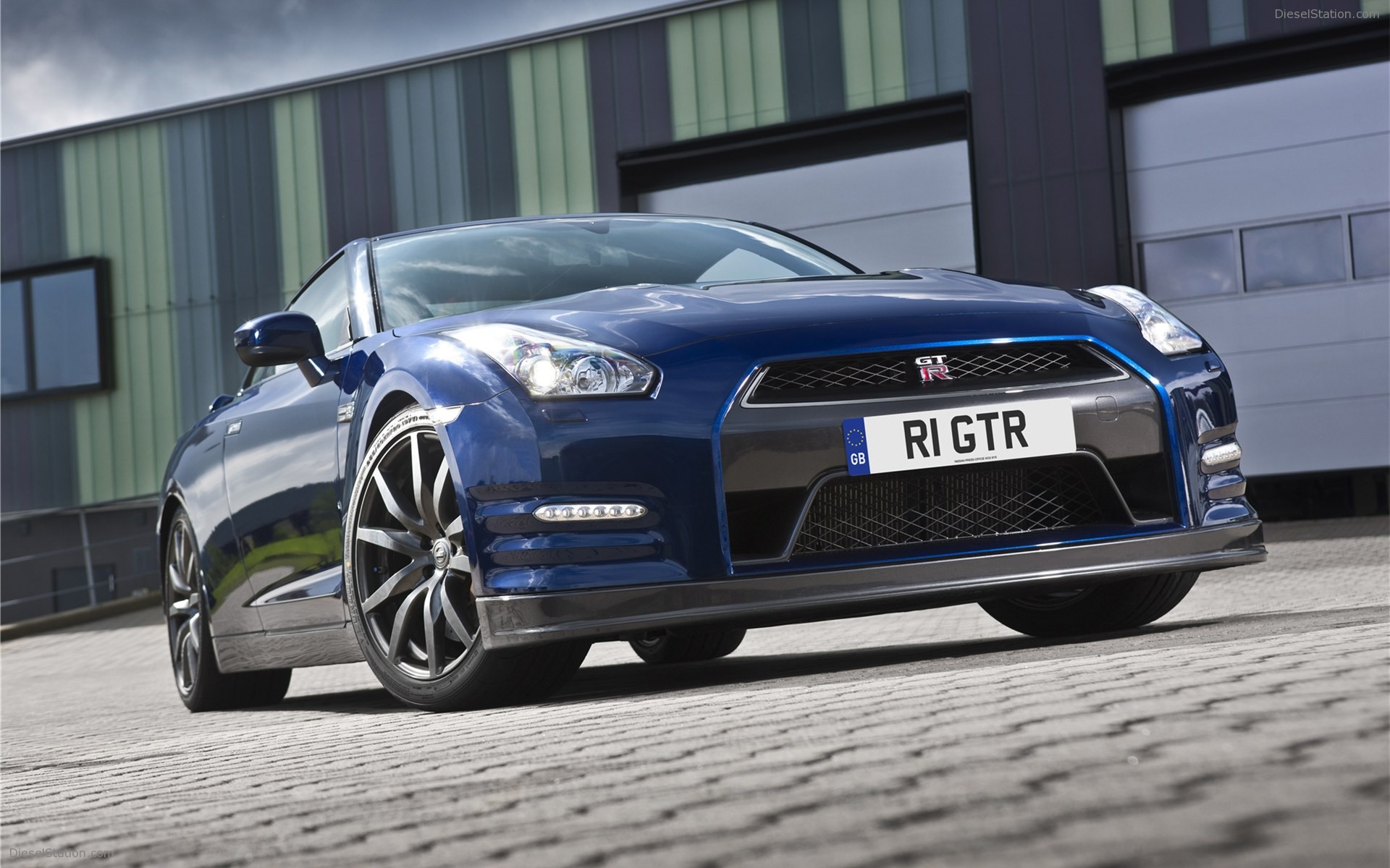 Nissan GT-R 2011