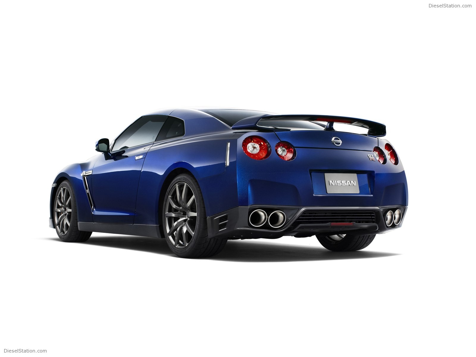 Nissan GT-R 2012