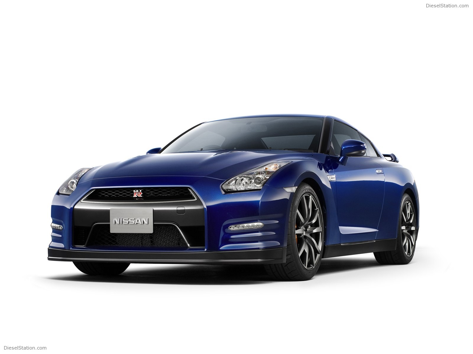 Nissan GT-R 2012