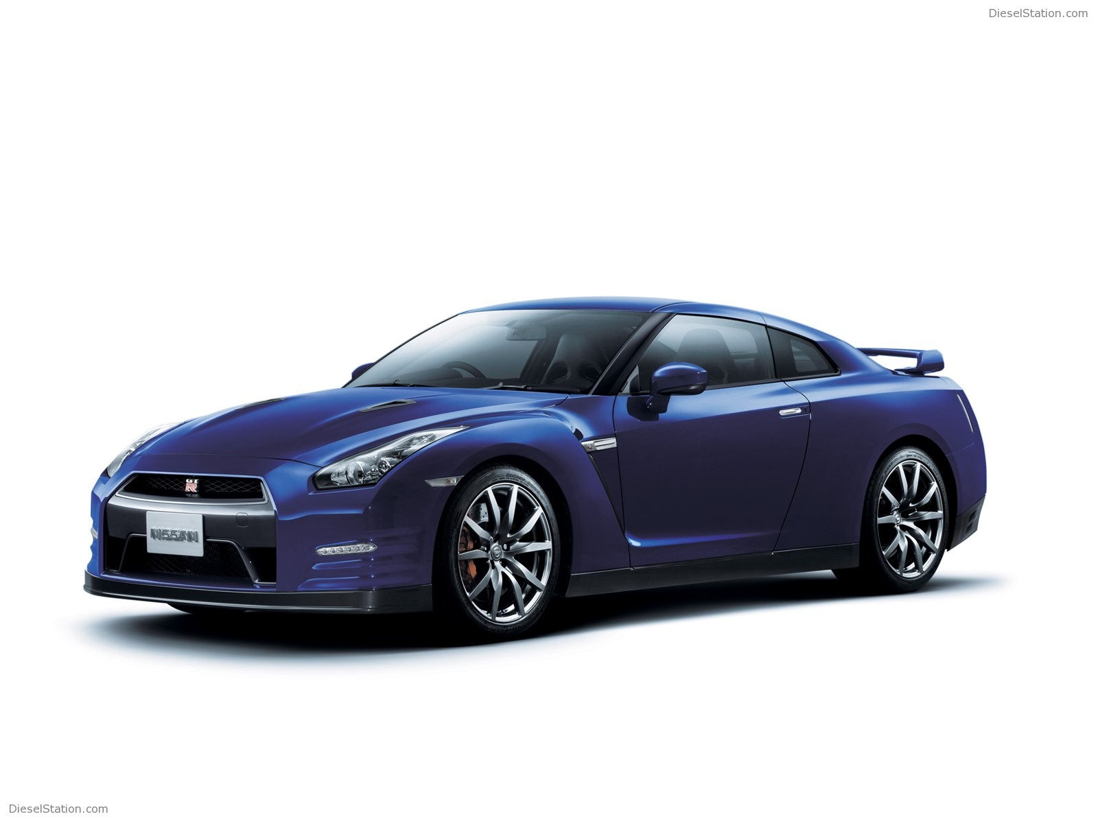 Nissan GT-R 2012