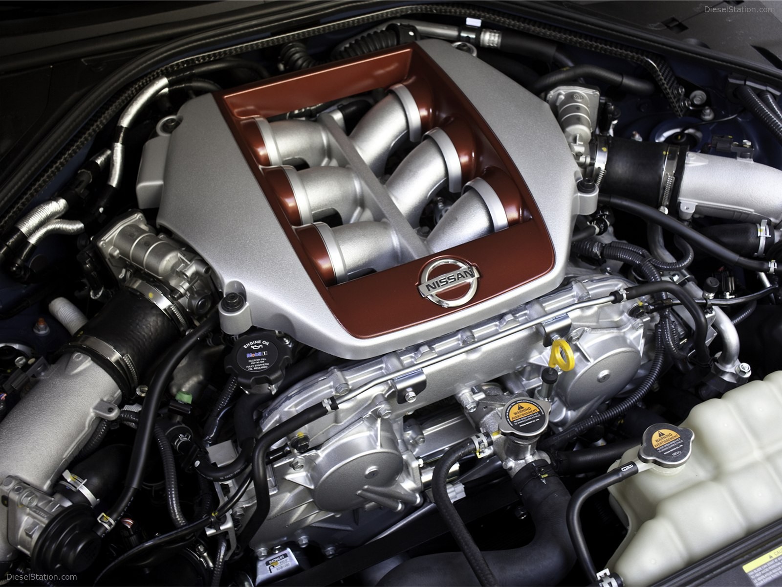 Nissan GT-R 2012