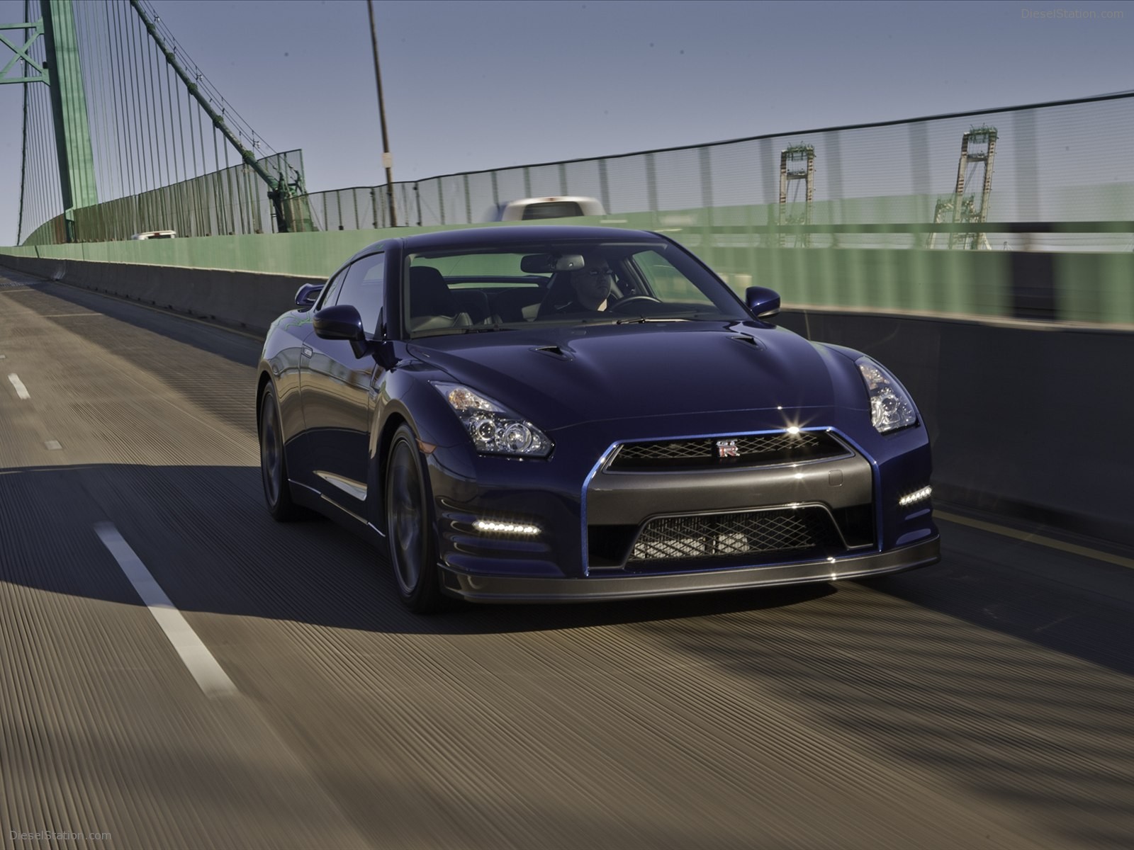 Nissan GT-R 2012