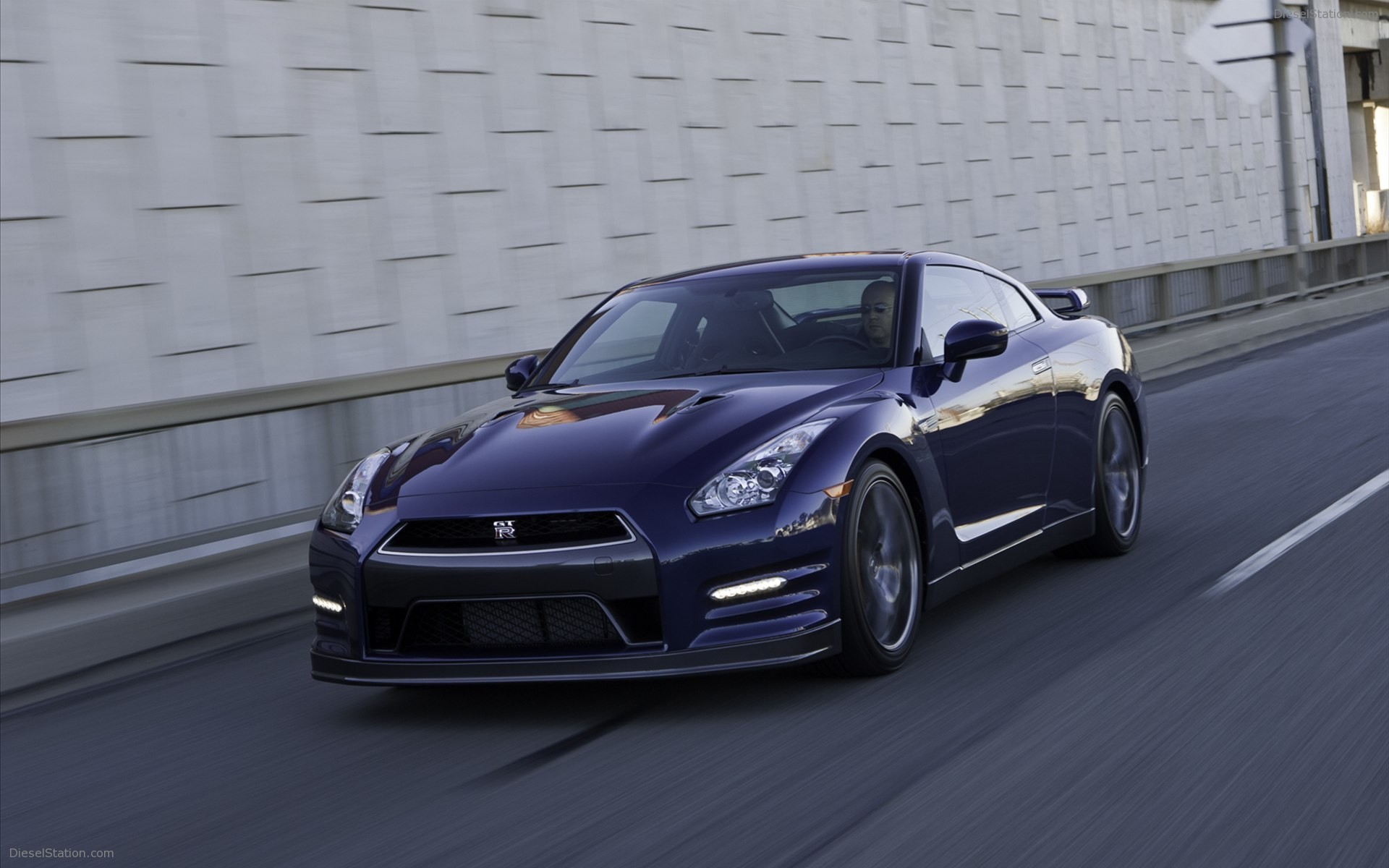 Nissan GT-R 2012
