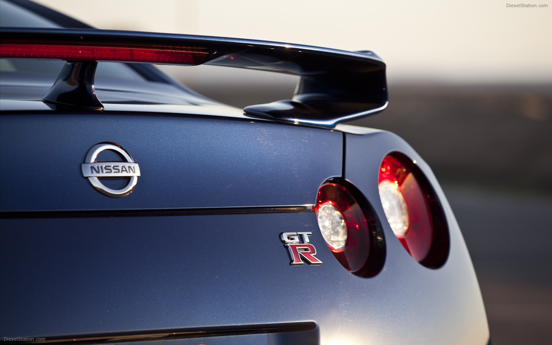 Nissan GT-R 2012