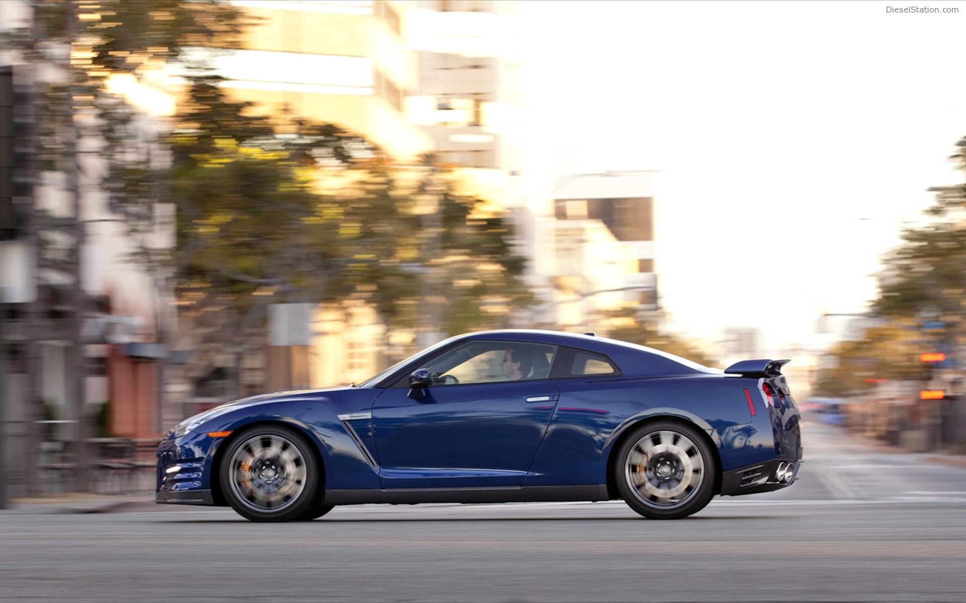 Nissan GT-R 2012