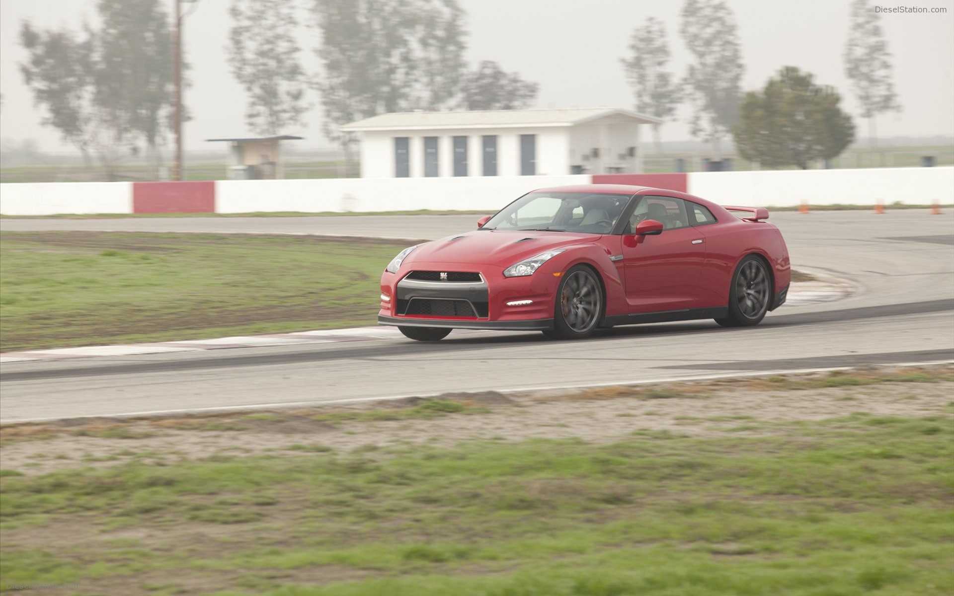 Nissan GT-R 2012