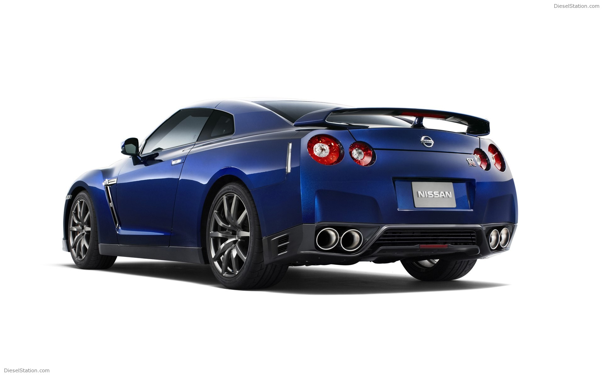 Nissan GT-R 2012