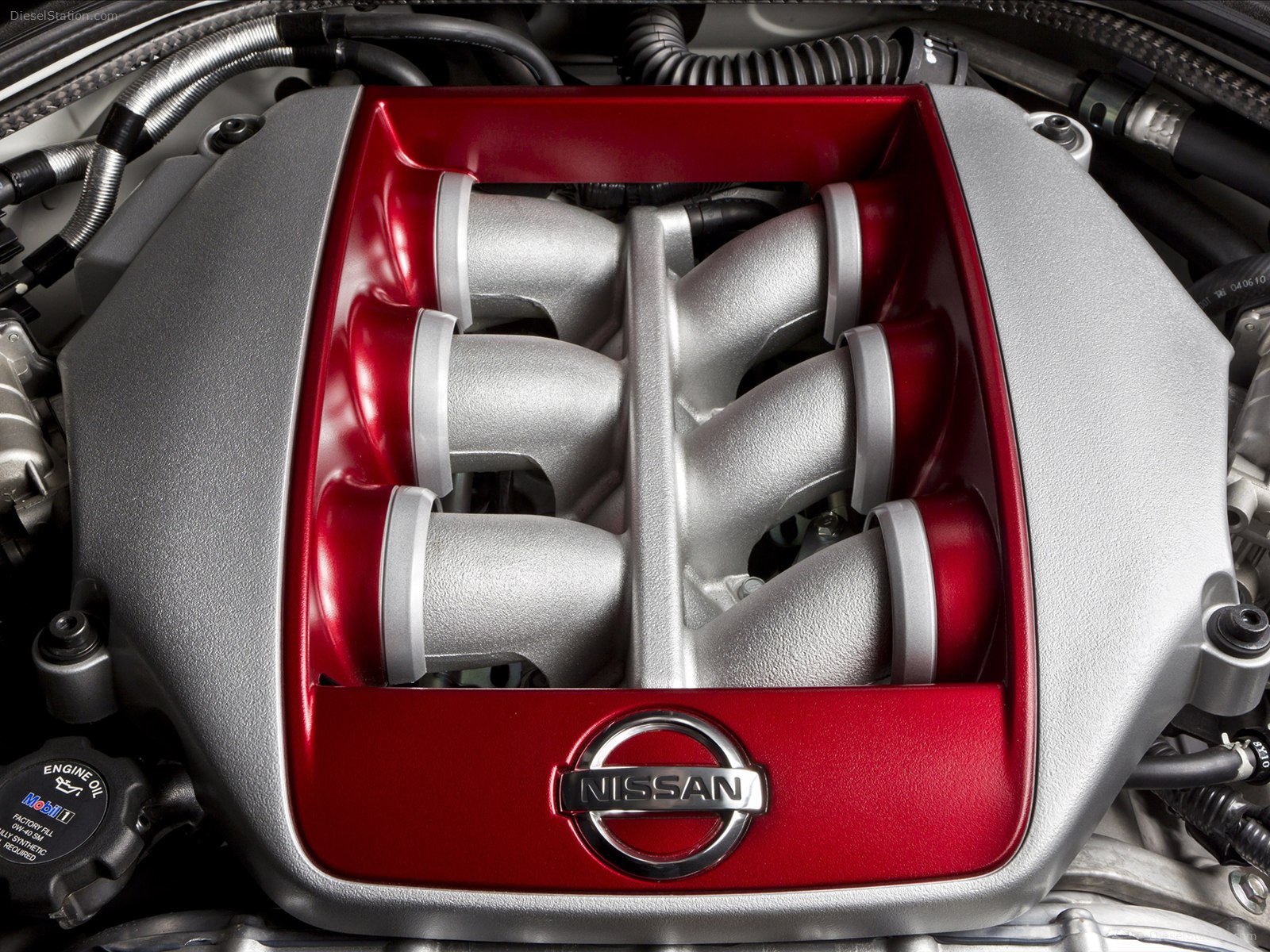 Nissan GT-R 2013