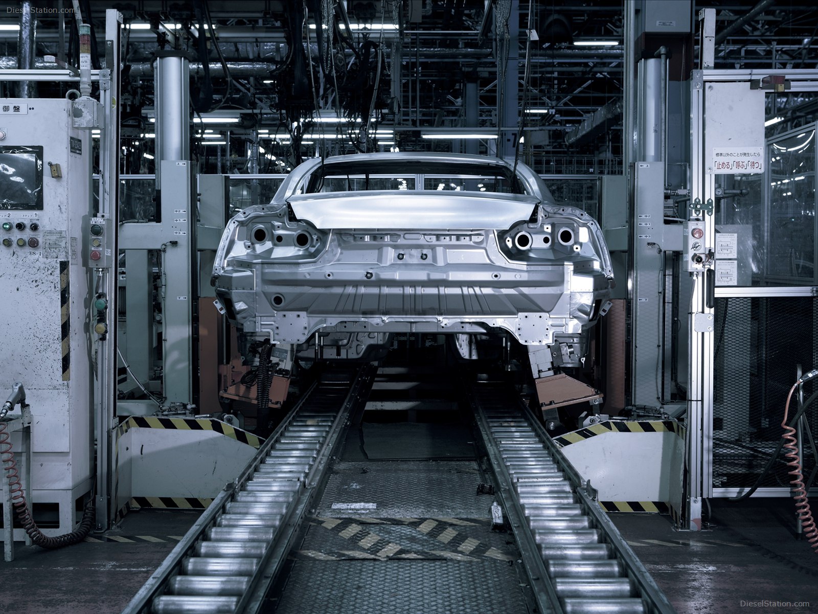 Nissan GT-R 2013