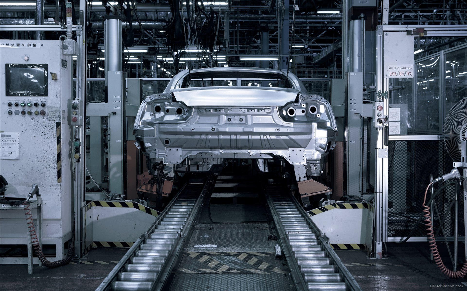 Nissan GT-R 2013