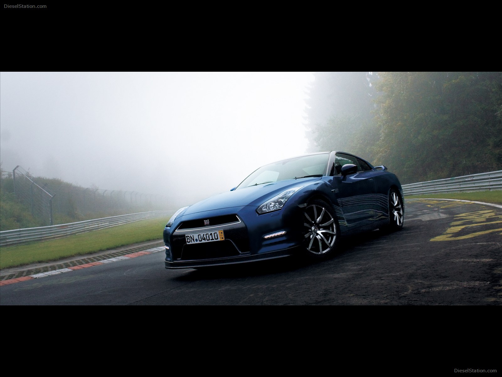 Nissan GT-R 2014