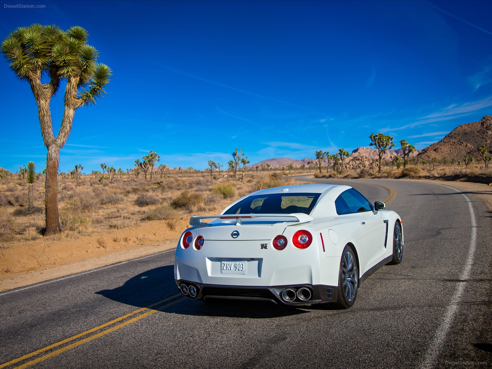 Nissan GT-R 2014