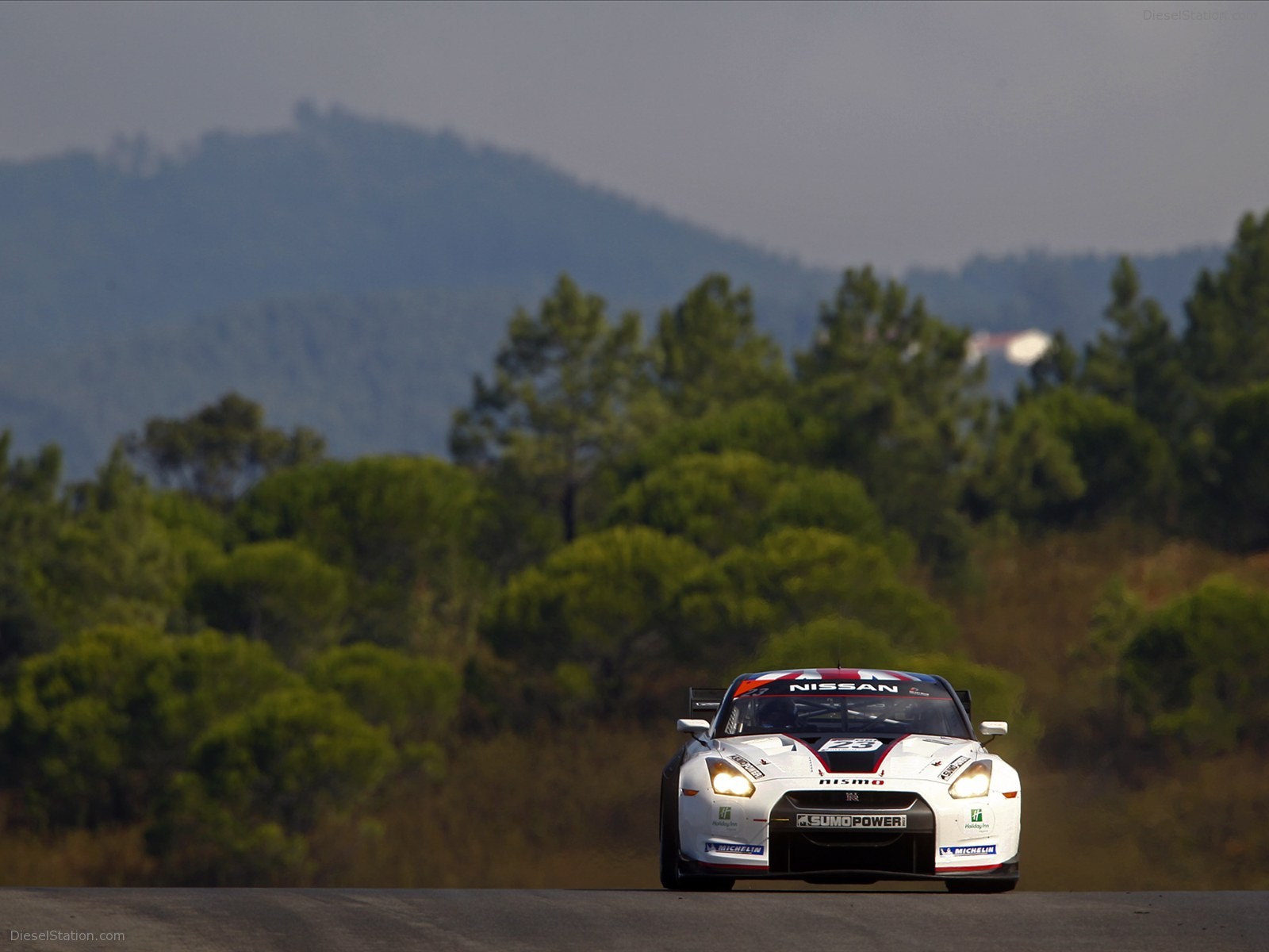 Nissan GT-R FIA GT1 World Championship 2010 Nissan GT-R FIA GT1 World Championship 2010