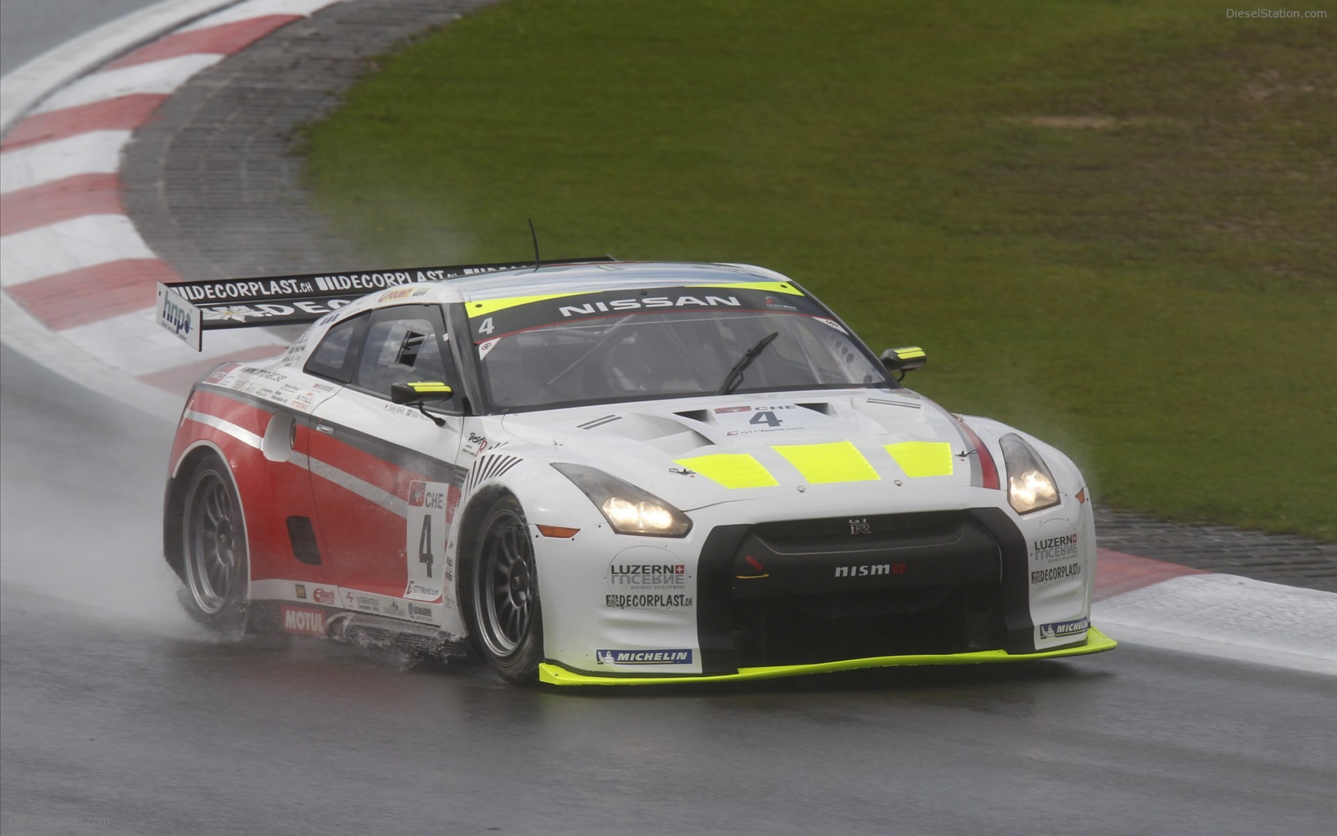 Nissan GT-R FIA GT1 World Championship 2010 Nissan GT-R FIA GT1 World Championship 2010