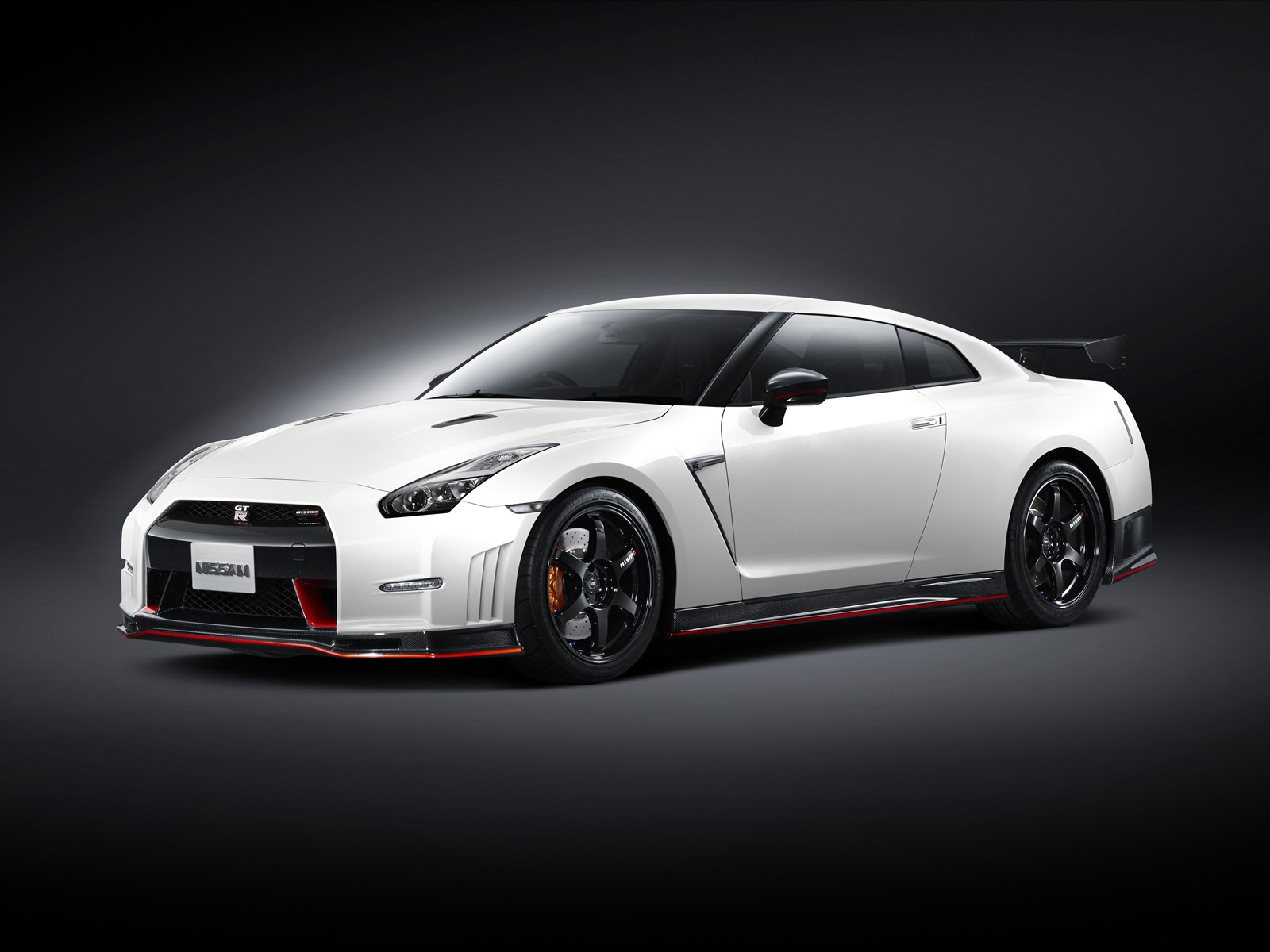 Nissan GT-R Nismo 2015